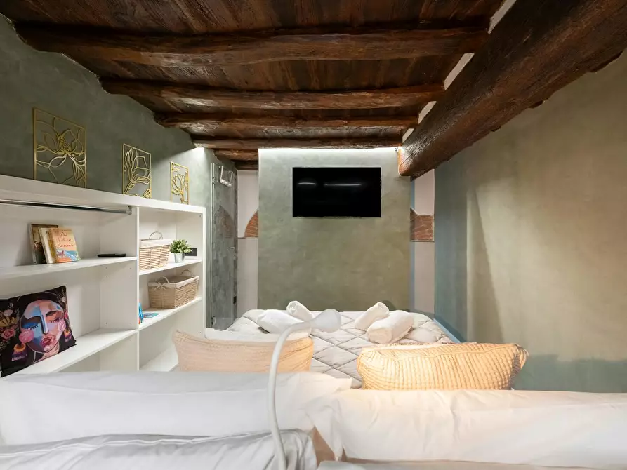 Immagine 10 di Appartamento in affitto  in Via della Vigna Vecchia a Firenze