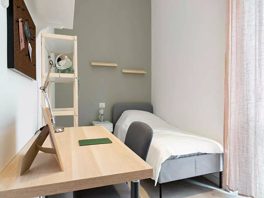 Immagine 1 di Camera in affitto  in Via Privata Parenzo a Milano