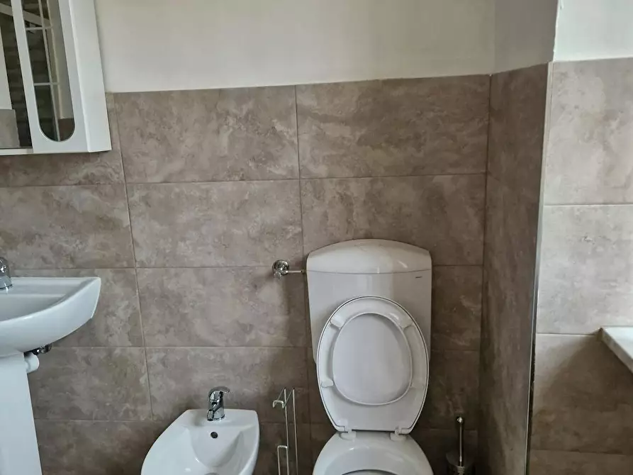 Immagine 9 di Camera in affitto  in Via Passo Buole a Torino