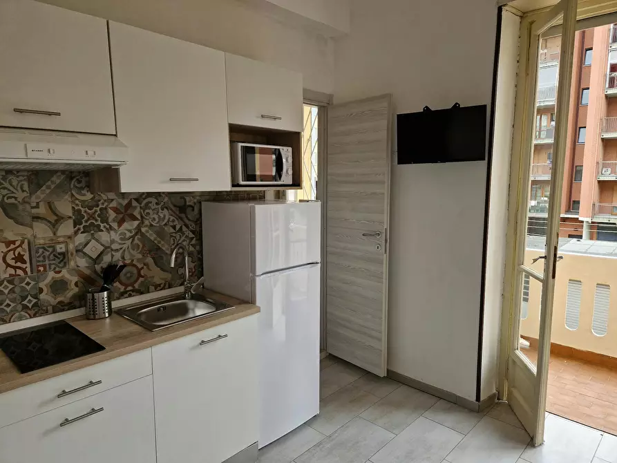 Immagine 3 di Camera in affitto  in Via Passo Buole a Torino