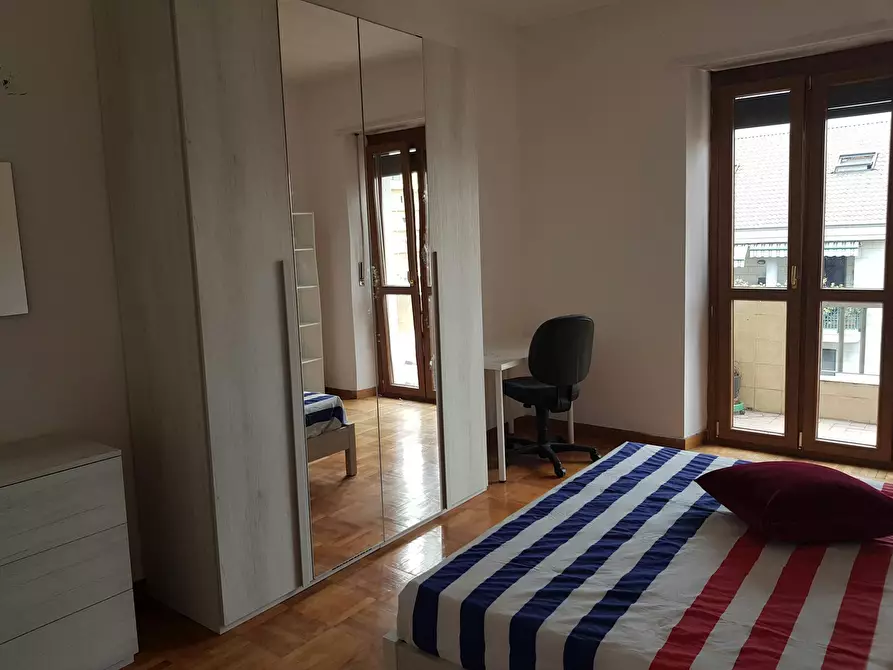 Immagine 1 di Camera in affitto  in Via Sant'Ambrogio a Torino