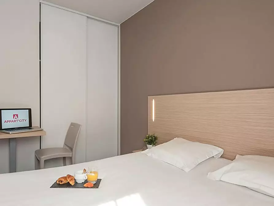 Immagine 2 di Appartamento in affitto  in Rue de l'Abondance a Lyon 03