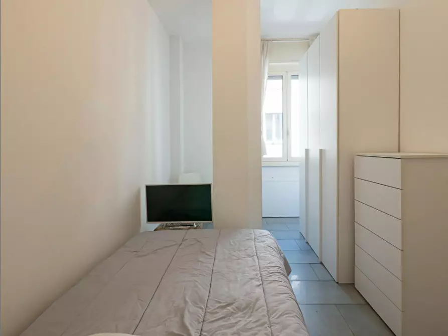 Immagine 4 di Camera in affitto  in Via Felice Casati a Milano