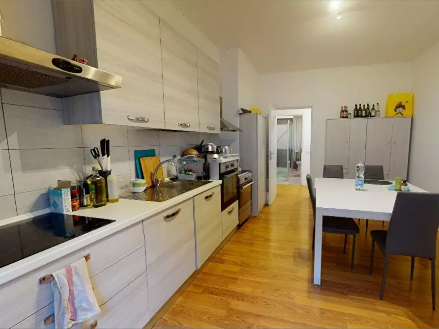 Immagine 4 di Camera in affitto  in Via Felice Casati a Milano