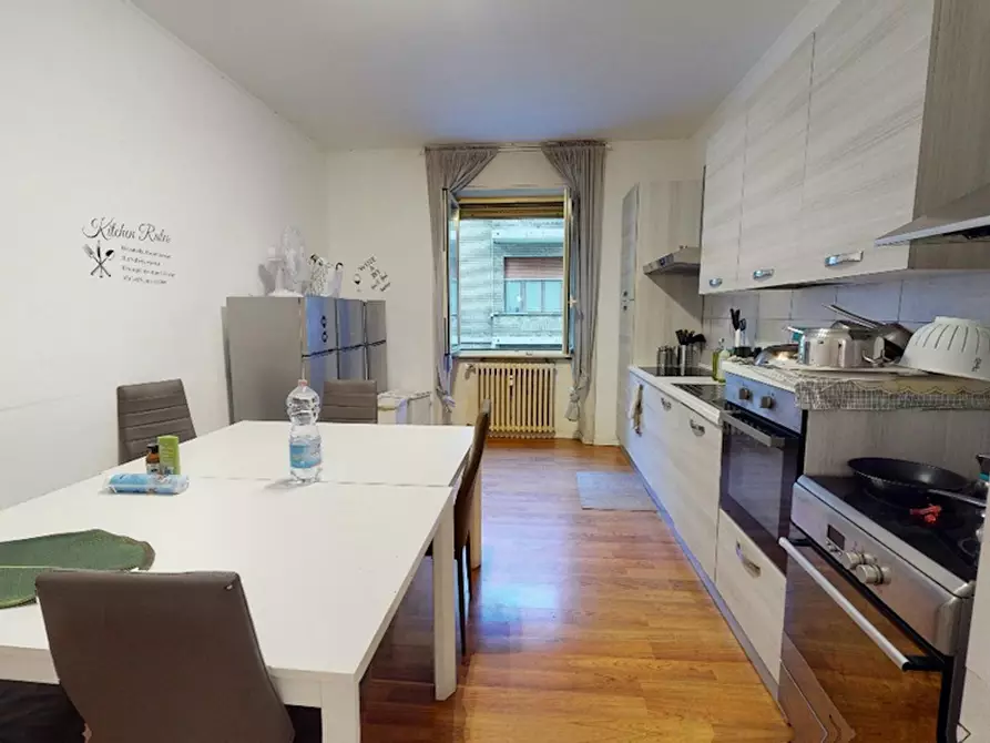 Immagine 8 di Camera in affitto  in Via Felice Casati a Milano