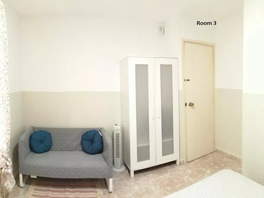 Immagine 2 di Camera in affitto  in Carrer de Corretger a Barcelona