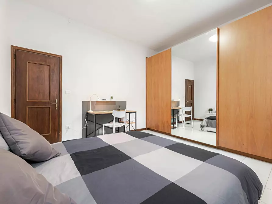 Immagine 4 di Camera in affitto  in Viale dell'Arcella a Padova