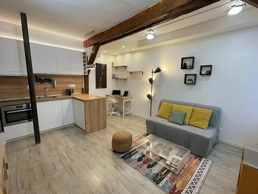 Immagine 2 di Appartamento in affitto  in Rue du Morvan a Paris