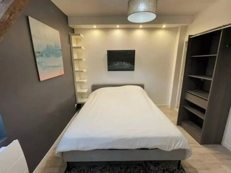 Immagine 7 di Appartamento in affitto  in Rue du Morvan a Paris
