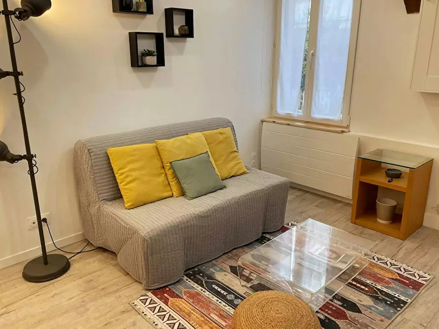 Immagine 3 di Appartamento in affitto  in Rue du Morvan a Paris