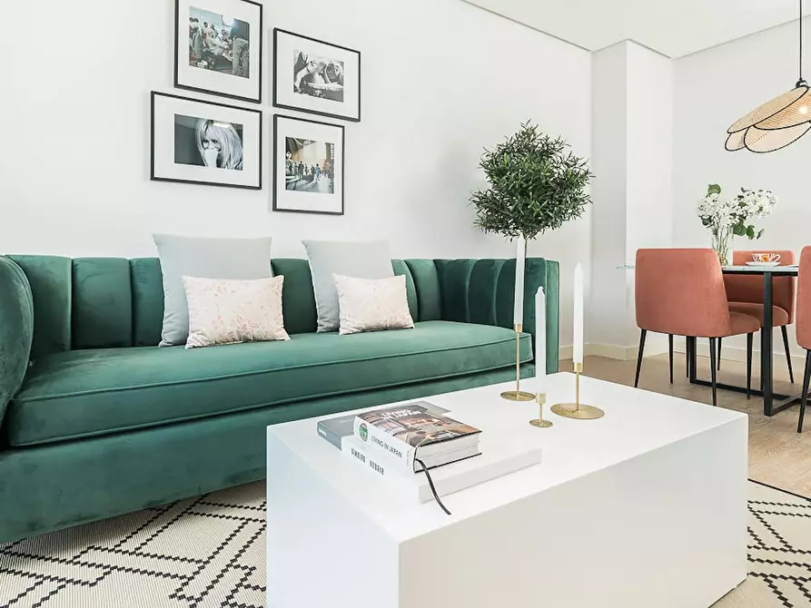 Immagine 1 di Appartamento in affitto  in Calle de Ana de Austria a Madrid