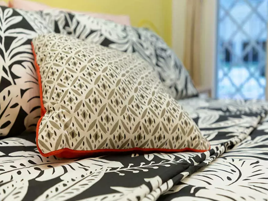 Immagine 10 di Camera in affitto  in Via Cairoli a Bologna