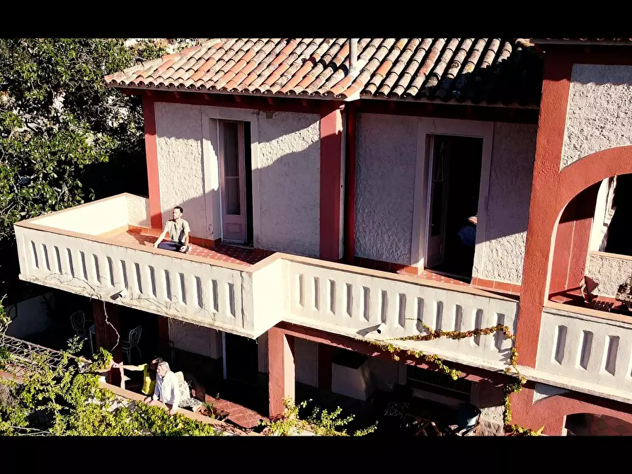 Immagine 2 di Casa indipendente in affitto  in Carrer de la Belladona a Barcelona