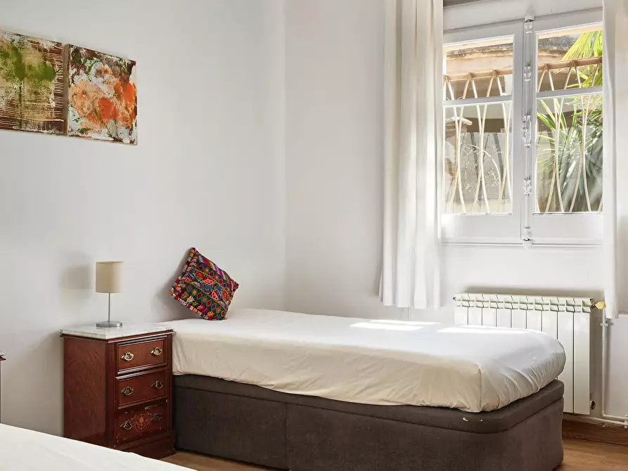 Immagine 7 di Casa indipendente in affitto  in Carrer de la Belladona a Barcelona