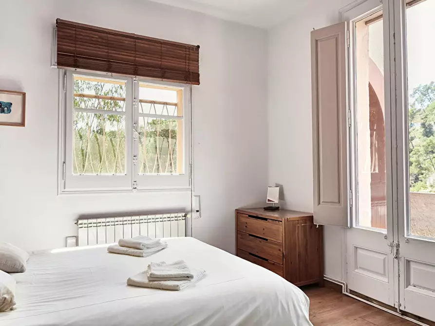 Immagine 8 di Casa indipendente in affitto  in Carrer de la Belladona a Barcelona