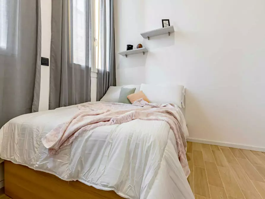 Immagine 1 di Camera in affitto  in Via Carlo Pedrotti a Torino