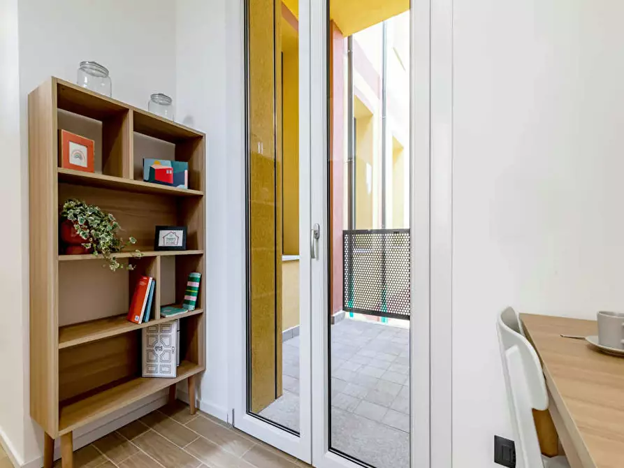 Immagine 9 di Camera in affitto  in Via Carlo Pedrotti a Torino