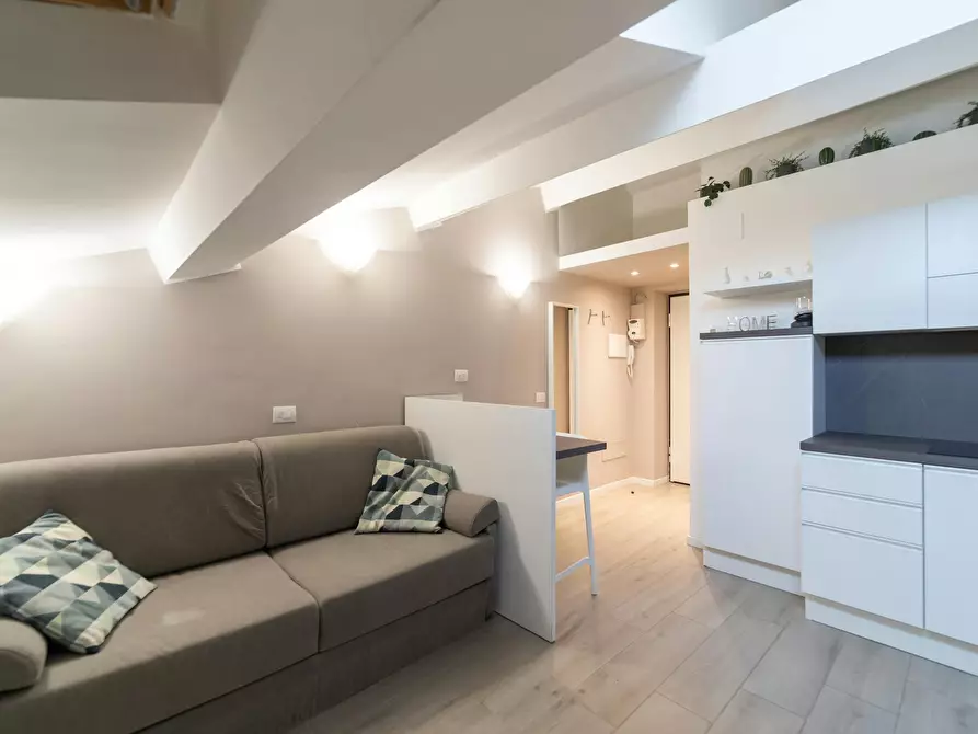 Immagine 4 di Appartamento in affitto  in Via Adige a Milano