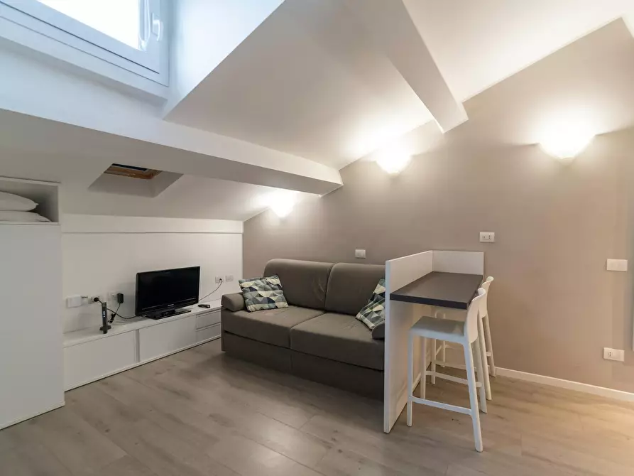 Immagine 3 di Appartamento in affitto  in Via Adige a Milano