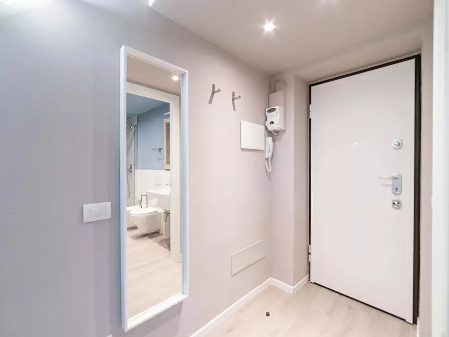 Immagine 9 di Appartamento in affitto  in Via Adige a Milano