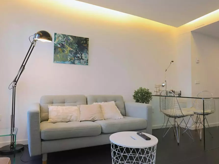 Immagine 2 di Appartamento in affitto  in Calle de Leganitos a Madrid
