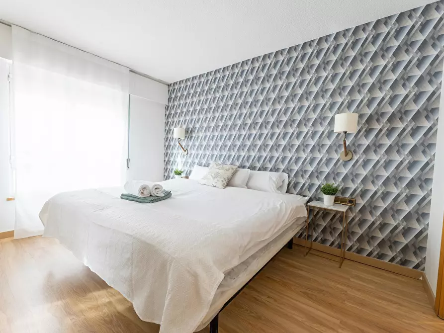 Immagine 4 di Appartamento in affitto  in Calle de Leganitos a Madrid