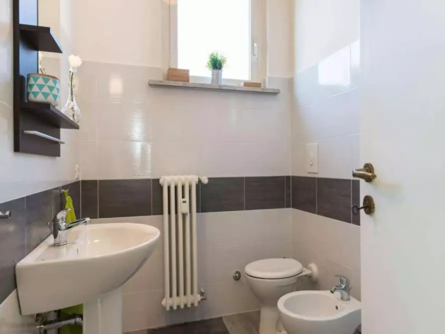 Immagine 10 di Camera in affitto  in Via Delle Betulle a Milano