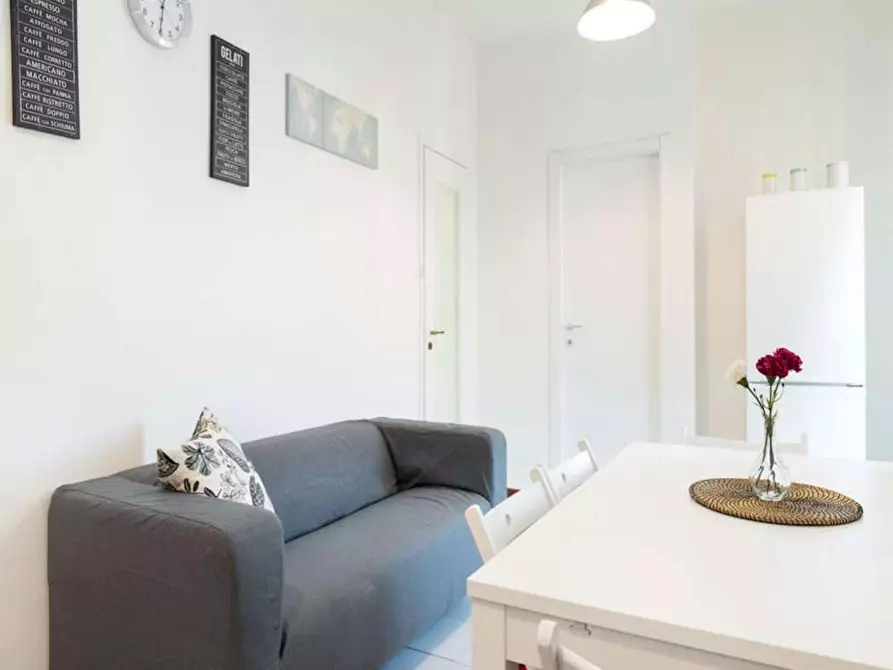 Immagine 6 di Camera in affitto  in Via Delle Betulle a Milano