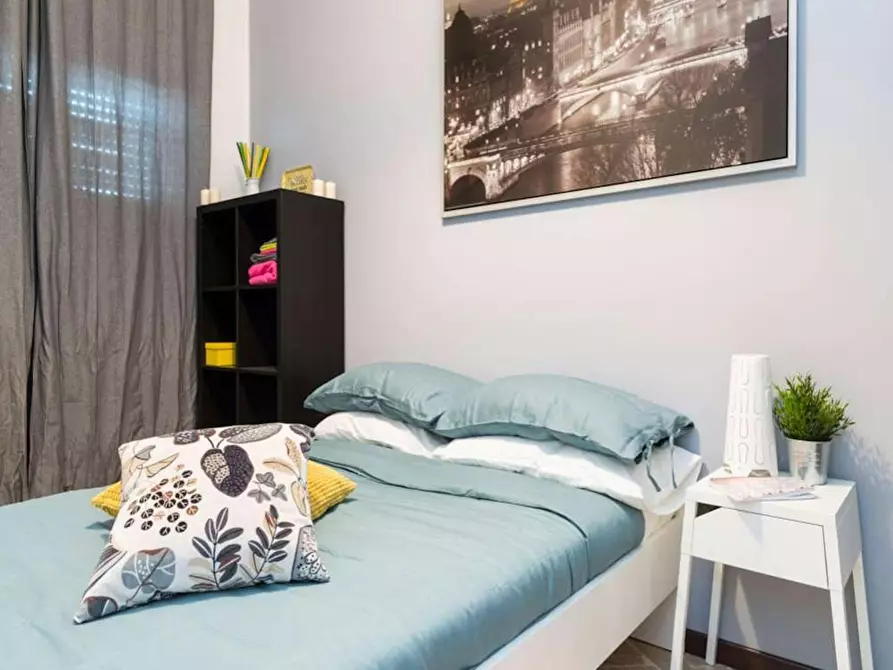 Immagine 3 di Camera in affitto  in Via Delle Betulle a Milano