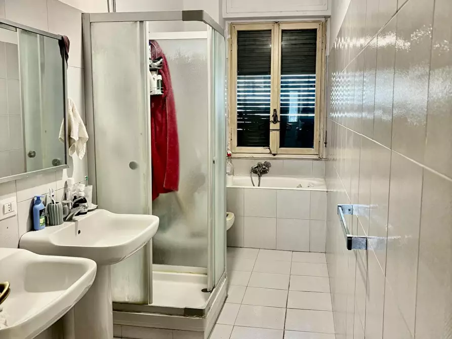 Immagine 5 di Camera in affitto  in Viale Gran Sasso a Milano