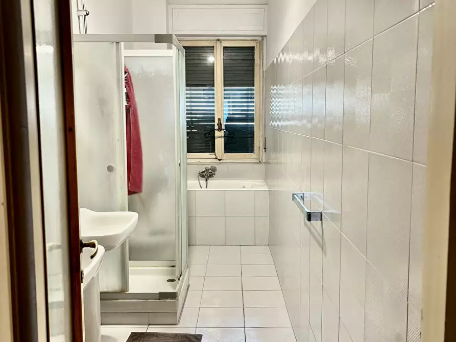 Immagine 6 di Camera in affitto  in Viale Gran Sasso a Milano