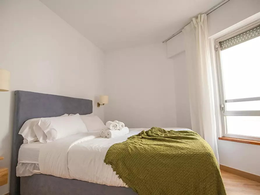 Immagine 10 di Appartamento in affitto  in Calle de Leganitos a Madrid