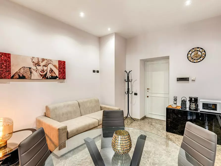 Immagine 9 di Appartamento in affitto  in Via Marche a Roma