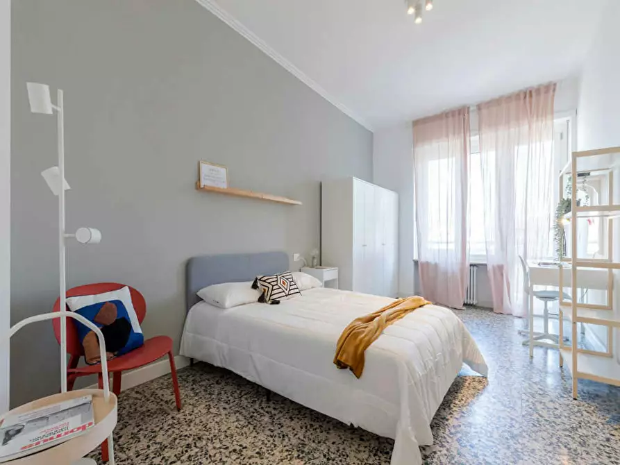 Immagine 3 di Camera in affitto  in Piazza Carducci a Torino