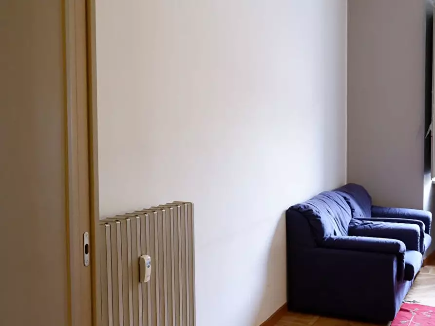 Immagine 3 di Camera in affitto  in Via dei Mille a Torino