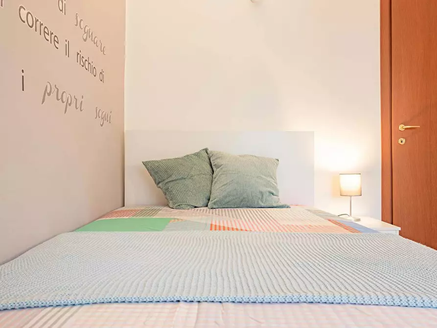 Immagine 4 di Camera in affitto  in Via Filippo Sassetti a Milano