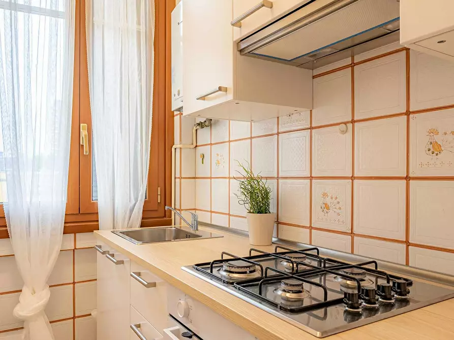 Immagine 9 di Camera in affitto  in Via Filippo Sassetti a Milano