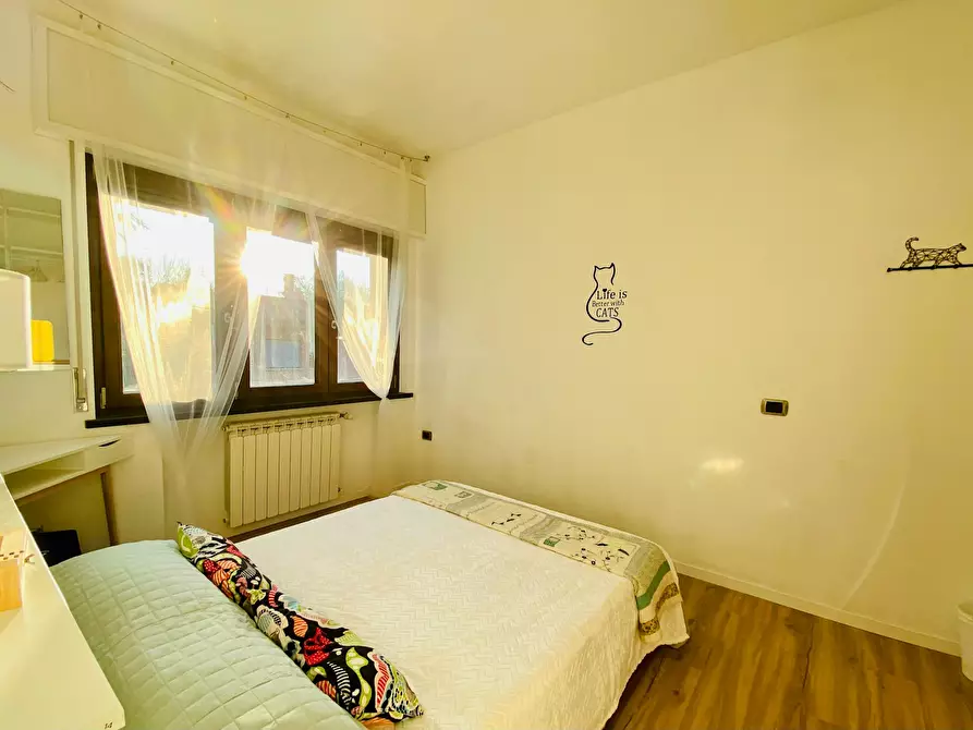 Immagine 3 di Camera in affitto  in Via Sesto Calende a Milano