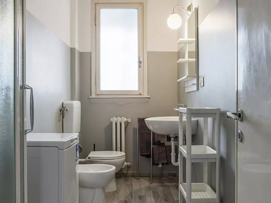 Immagine 2 di Camera in affitto  in Via Federico Engels a Milano