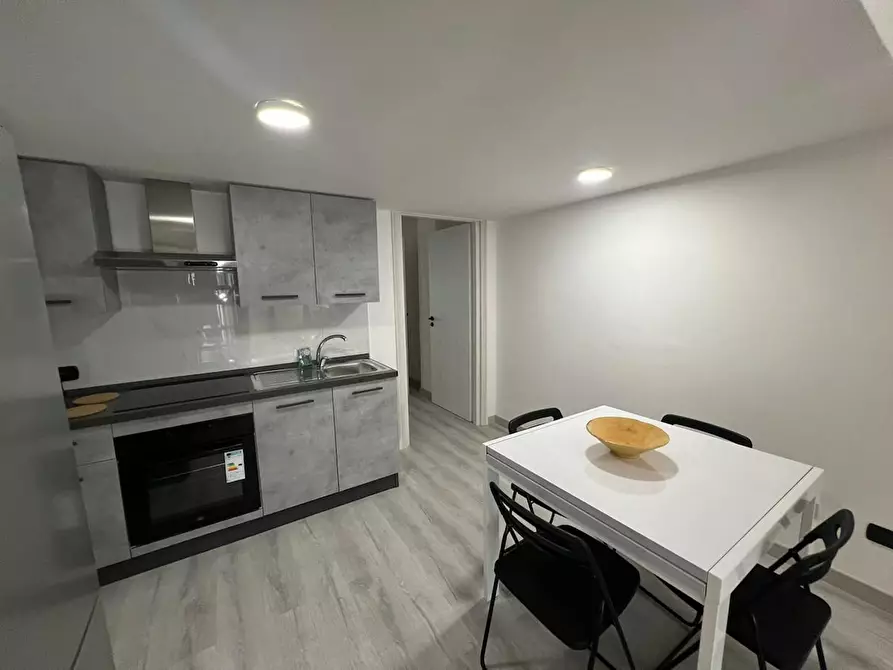 Immagine 9 di Appartamento in affitto  in Via Breno a Milano