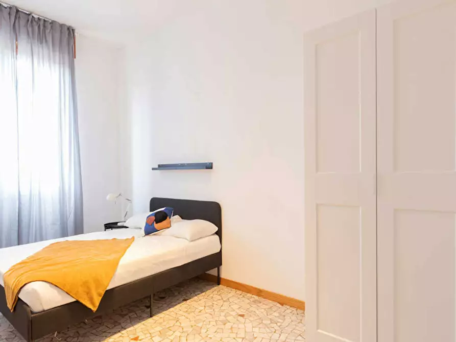 Immagine 2 di Camera in affitto  in Via Carlo Vittadini a Milano