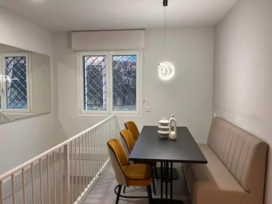 Immagine 8 di Appartamento in affitto  in Calle del Pinar del Rey a Madrid