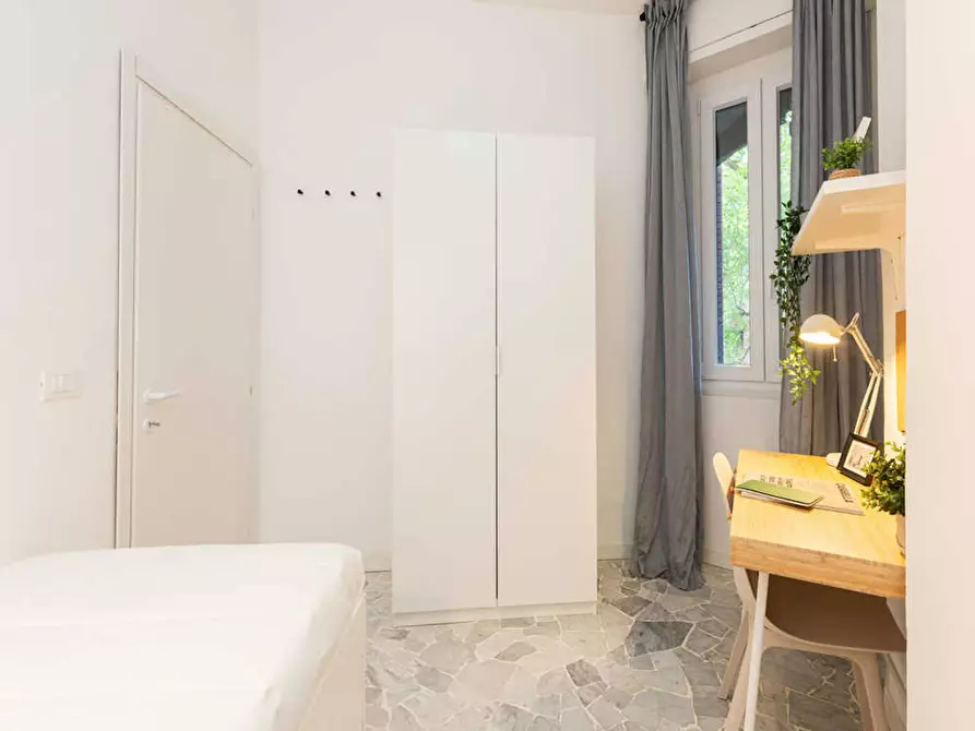 Immagine 5 di Camera in affitto  in Largo Cavalieri di Malta a Milano