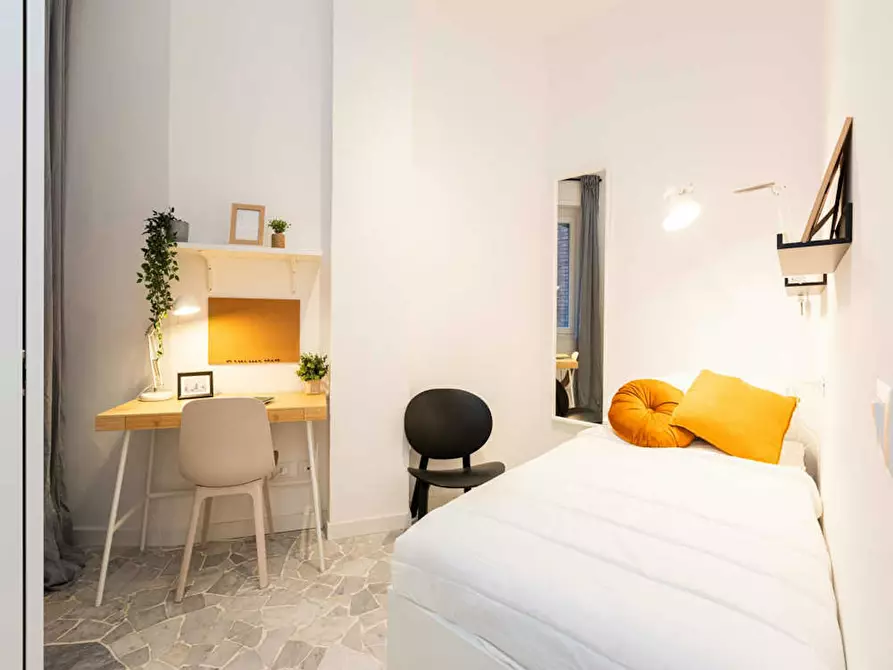 Immagine 1 di Camera in affitto  in Largo Cavalieri di Malta a Milano