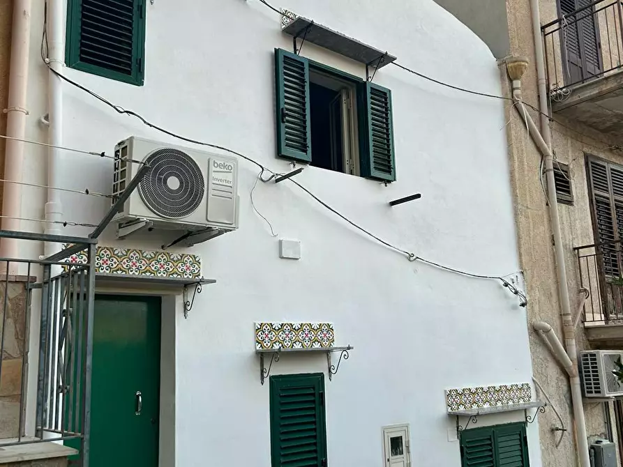 Immagine 1 di Casa indipendente in affitto  in Piazza Oliuzza a Trabia