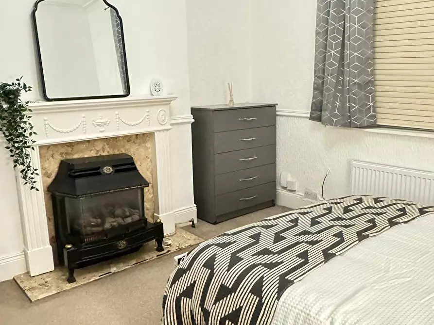 Immagine 3 di Camera in affitto  in Tweed Street a 