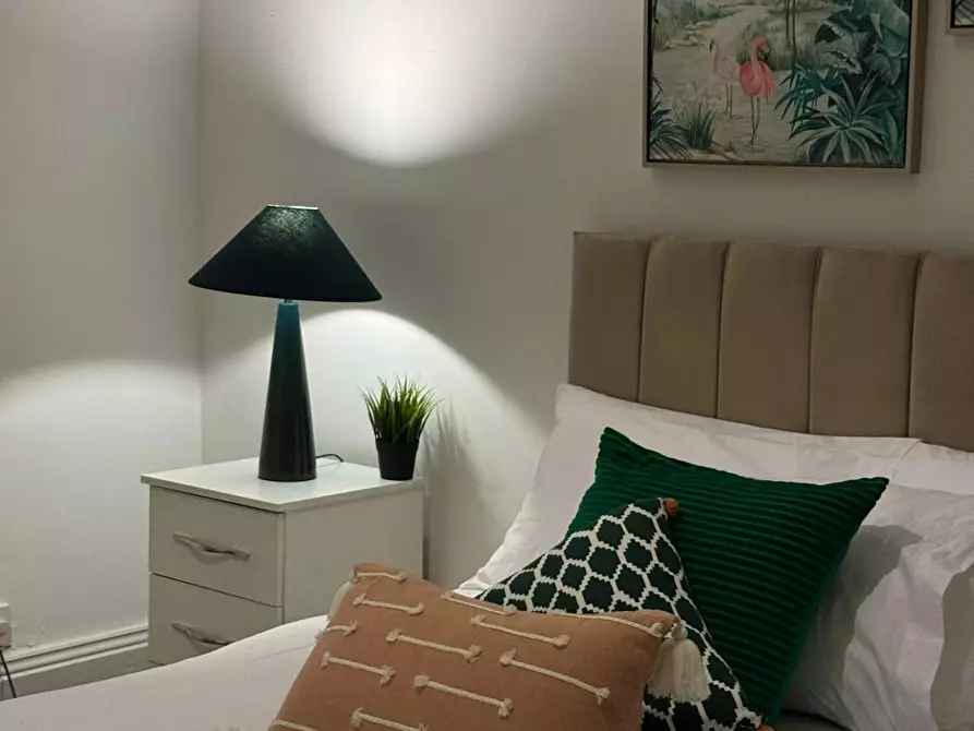 Immagine 4 di Camera in affitto  in Tweed Street a 