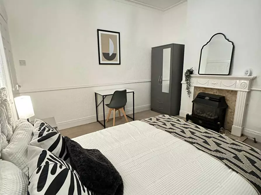 Immagine 2 di Camera in affitto  in Tweed Street a 