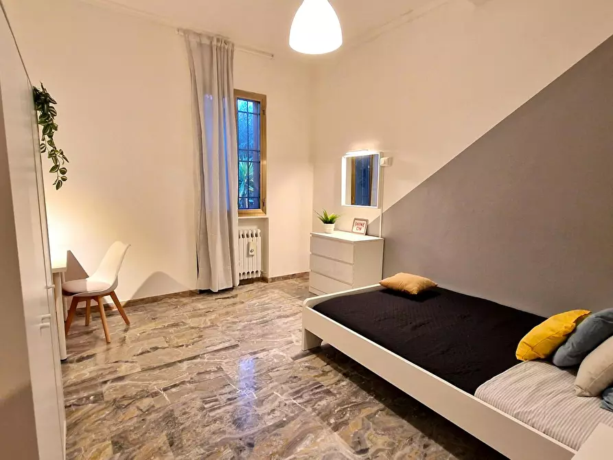 Immagine 3 di Camera in affitto  in Via Ferrarese a Bologna