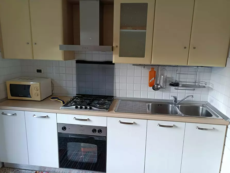 Immagine 2 di Camera condivisa in affitto  in Via Leonardo Greppi a Roma